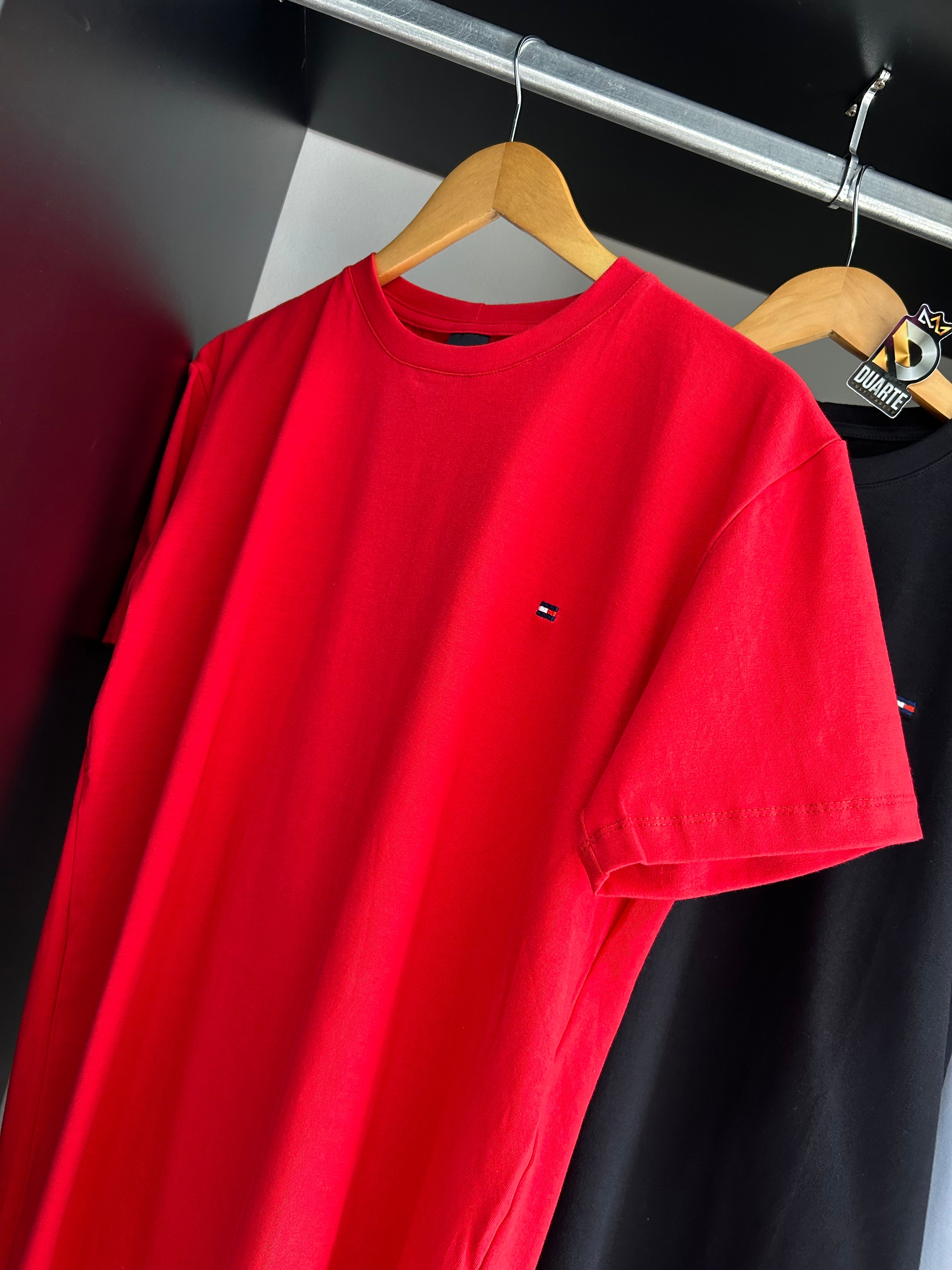 CAMISA TOMMY HF - VERMELHA