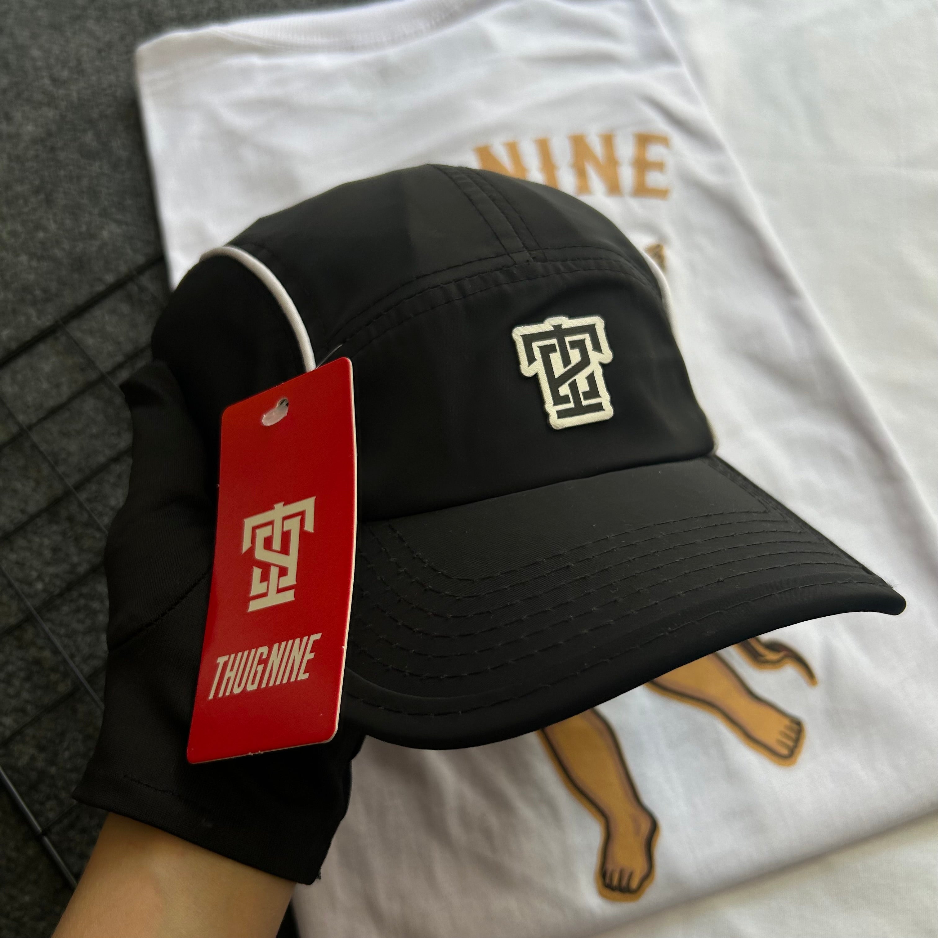 BONÉ THUG9